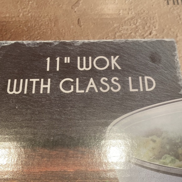 NIB 41 & Main 11” Wok with Glass Lid - Picture 2 of 4